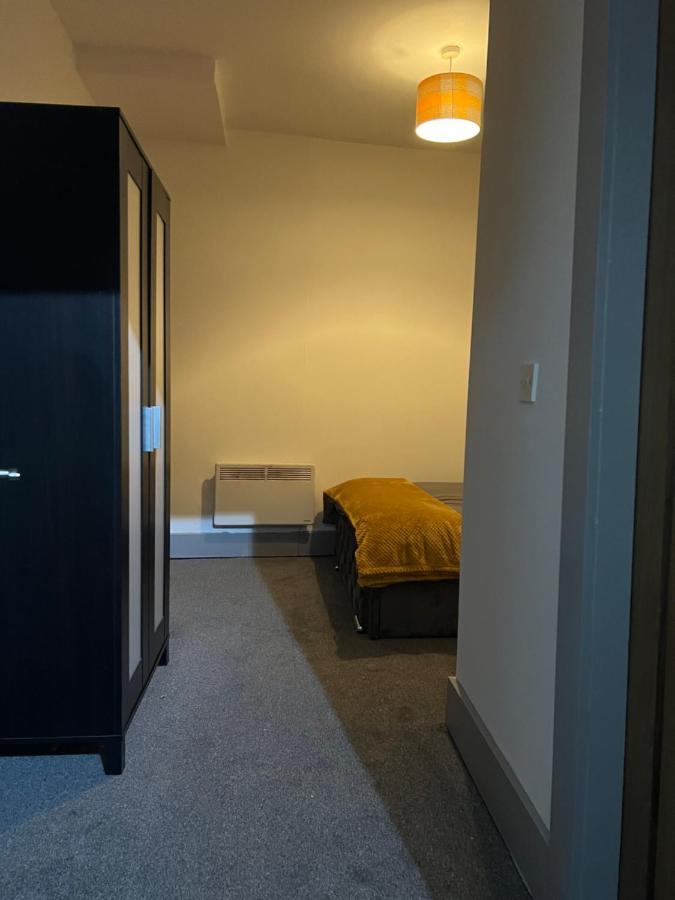 Ground Floor Two Bed Cairo Street Apartment Warrington Exterior photo