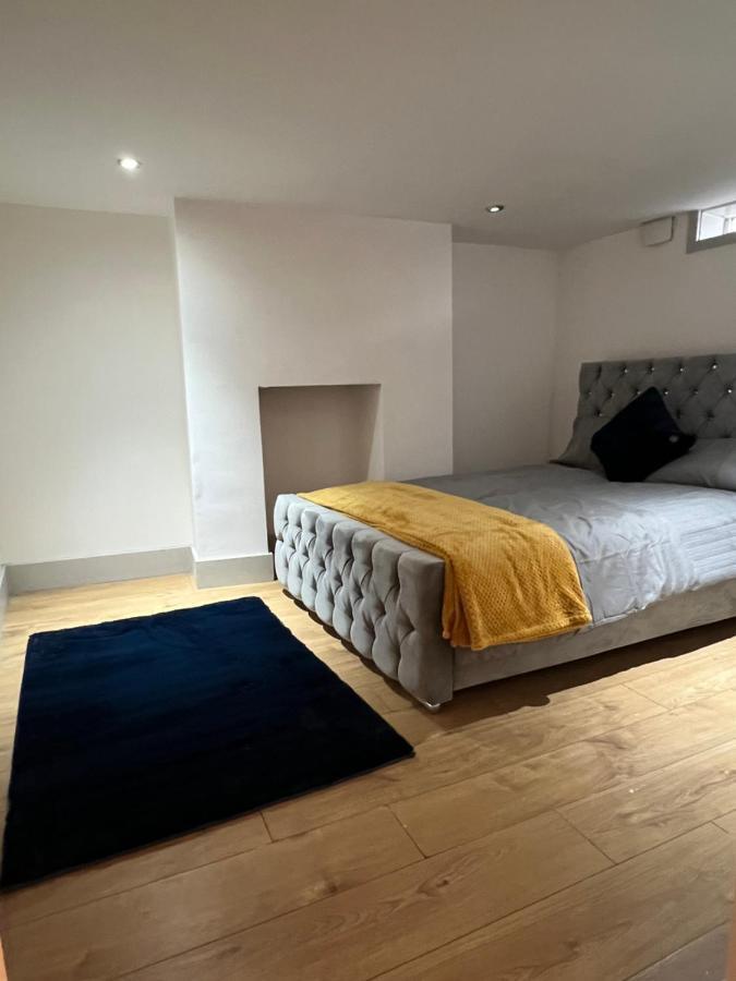 Ground Floor Two Bed Cairo Street Apartment Warrington Exterior photo